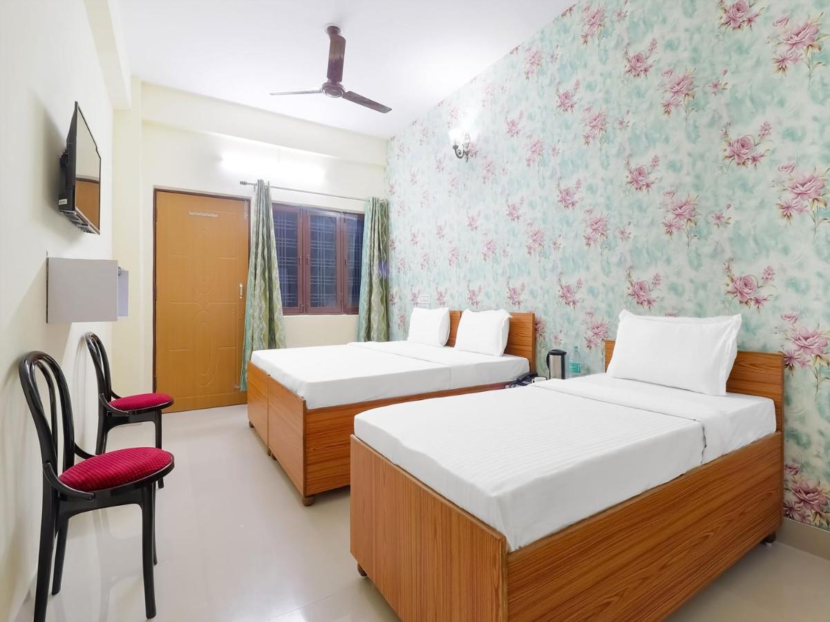 Oyo 84661 Lakshmi Home Stay Jhājra Extérieur photo