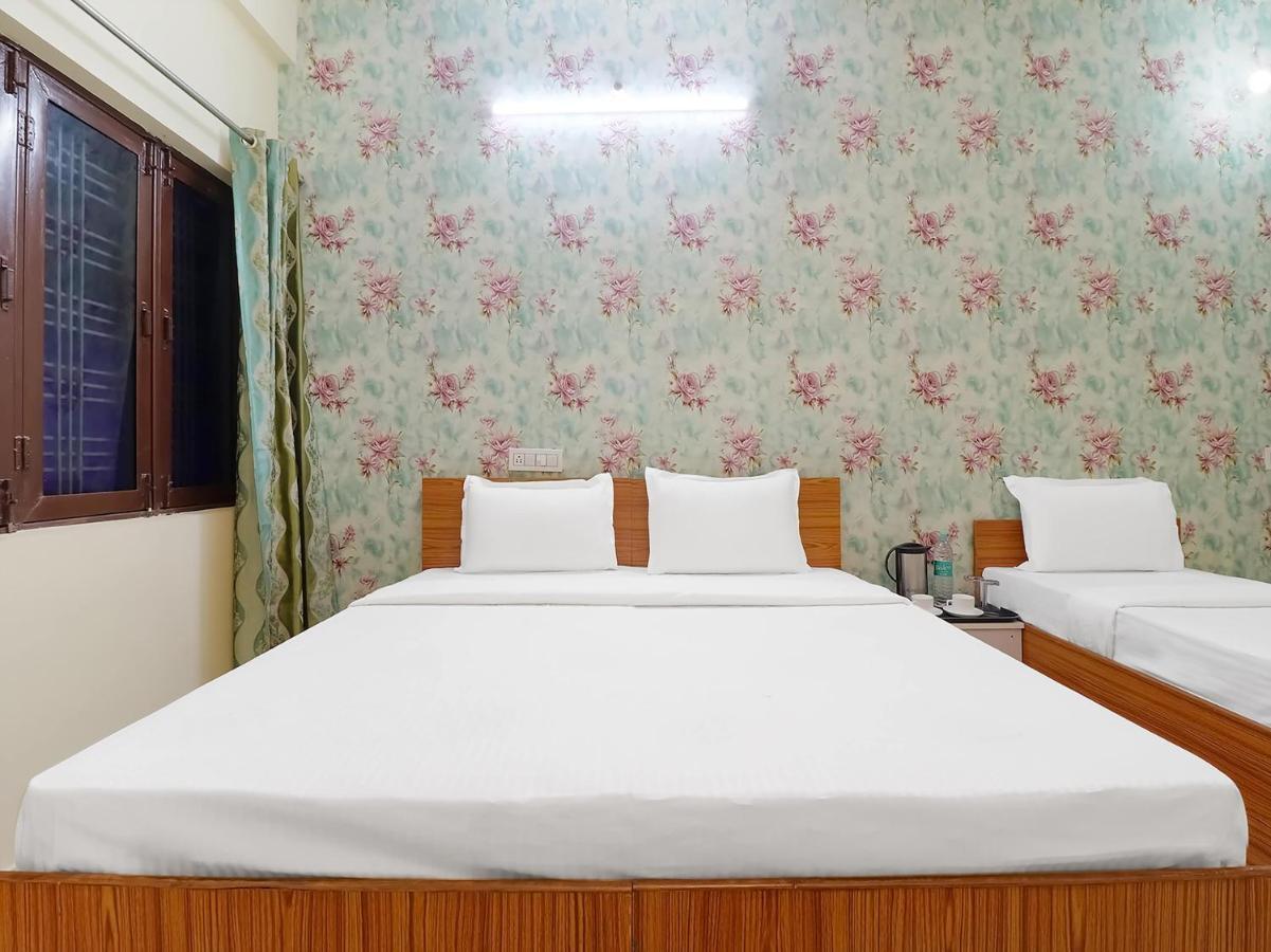 Oyo 84661 Lakshmi Home Stay Jhājra Extérieur photo